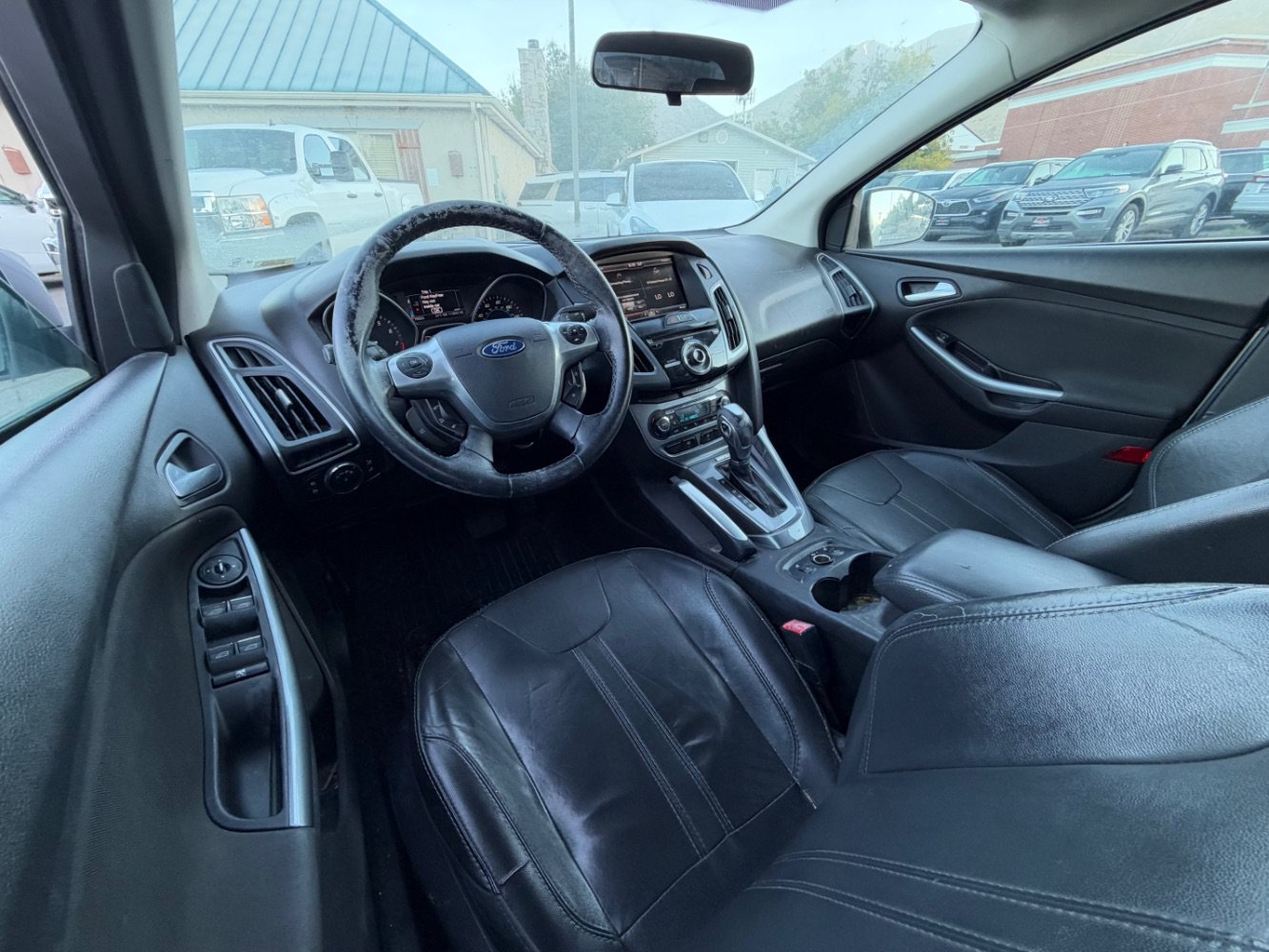 Used 2013 Ford Focus Titanium w/ Titanium Handling Pkg FWD image 14