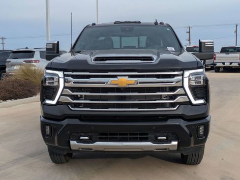 Used 2025 Chevrolet Silverado 3500 High Country w/ High Country Premium Package image 8