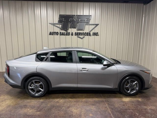 Used 2025 Kia K4 FWD image 7