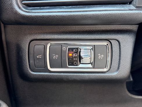 Used 2020 Lincoln Corsair AWD w/ Equipment Group 101A image 19