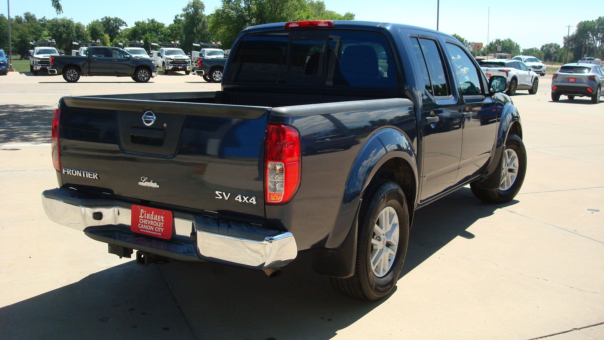 Used 2021 Nissan Frontier SV w/ SV Utility Package AWD/4WD image 4