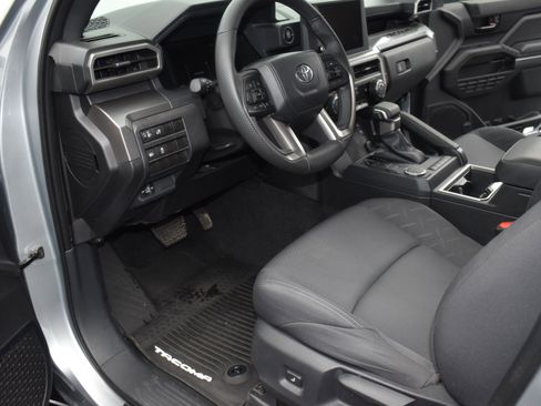 Used 2024 Toyota Tacoma SR5 w/ SR5 Upgrade Package image 12