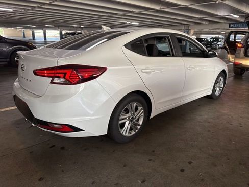 Used 2020 Hyundai Elantra SEL w/ Cargo Package (C1) FWD image 3
