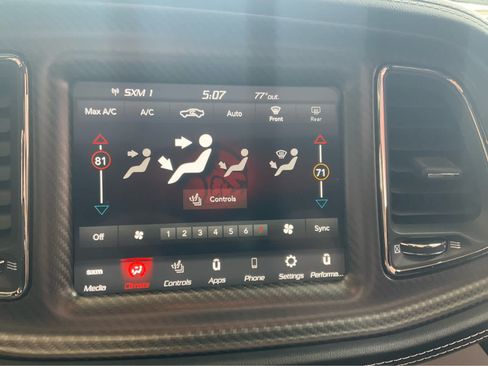 Used 2022 Dodge Challenger SRT Hellcat RWD image 9