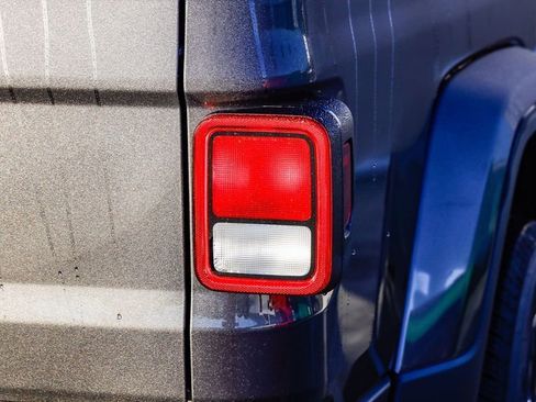 New 2026 Jeep Gladiator Sport AWD/4WD image 10