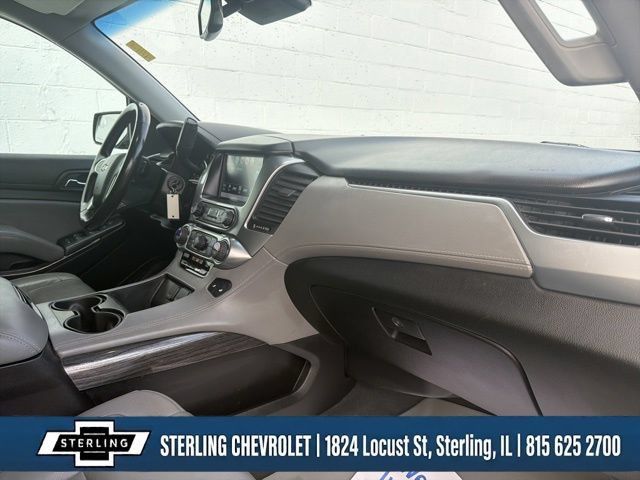 Used 2019 Chevrolet Suburban LT AWD/4WD image 12
