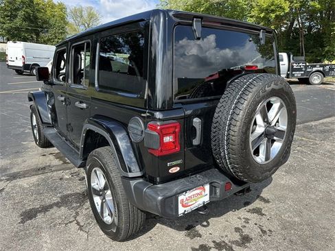 Used 2021 Jeep Wrangler Unlimited Sahara w/ Safety Group image 8