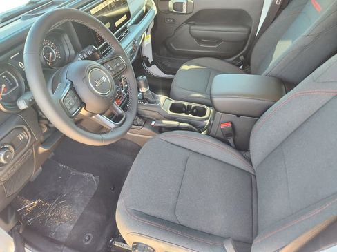 New 2026 Jeep Wrangler Unlimited Rubicon AWD/4WD image 9