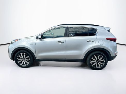 Used 2018 Kia Sportage EX w/ EX Technology Package AWD/4WD image 4