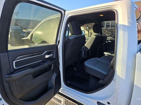 Used 2024 RAM 2500 Big Horn w/ Off Road Package AWD/4WD image 15