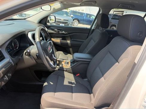 Used 2023 GMC Acadia SLE w/ Driver Convenience Package AWD/4WD image 13