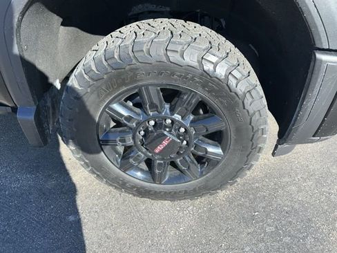 Used 2024 GMC Sierra 2500 AT4 w/ AT4 Premium Plus Package image 15