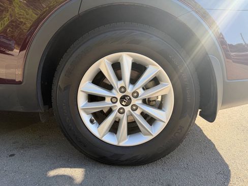 Used 2019 Kia Sorento FWD w/ Option Group 020 image 8