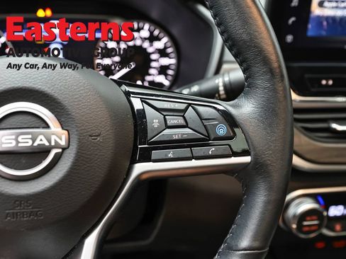 Used 2023 Nissan Altima 2.5 SL FWD image 16