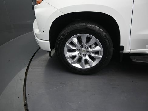 Used 2023 Chevrolet Silverado 1500 Custom RWD image 14
