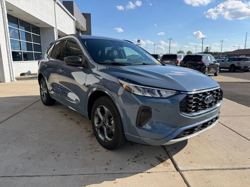 Used 2024 Ford Escape ST-Line w/ Tech Pack #1 image 3