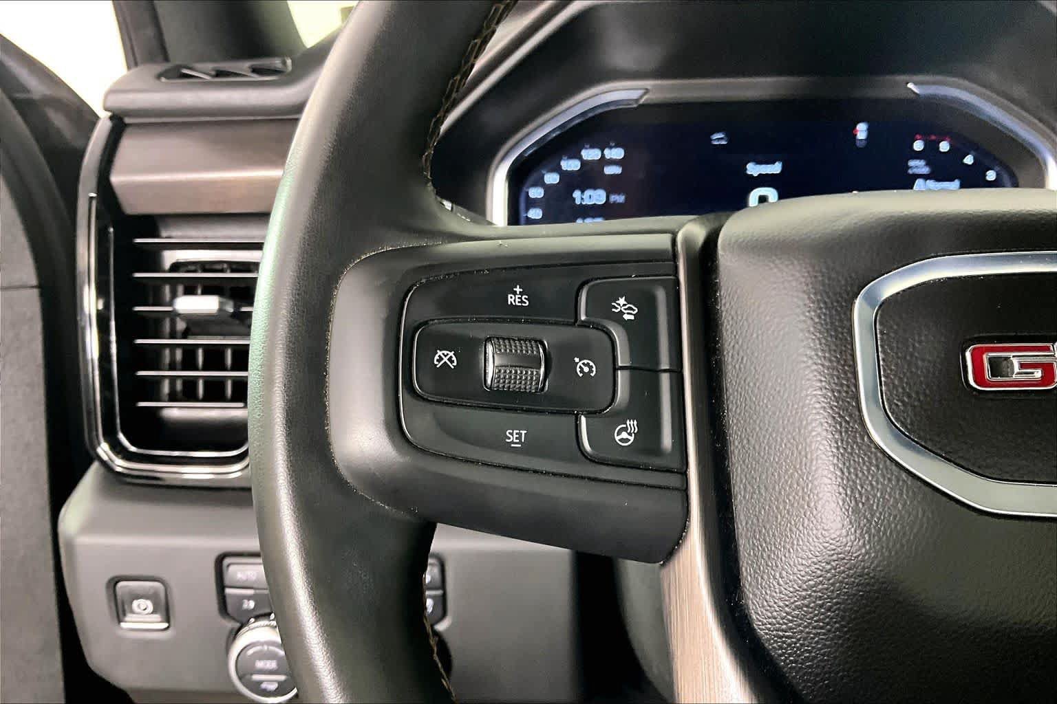 Used 2025 GMC Sierra 3500 AT4 w/ AT4 Premium Plus Package AWD/4WD image 22