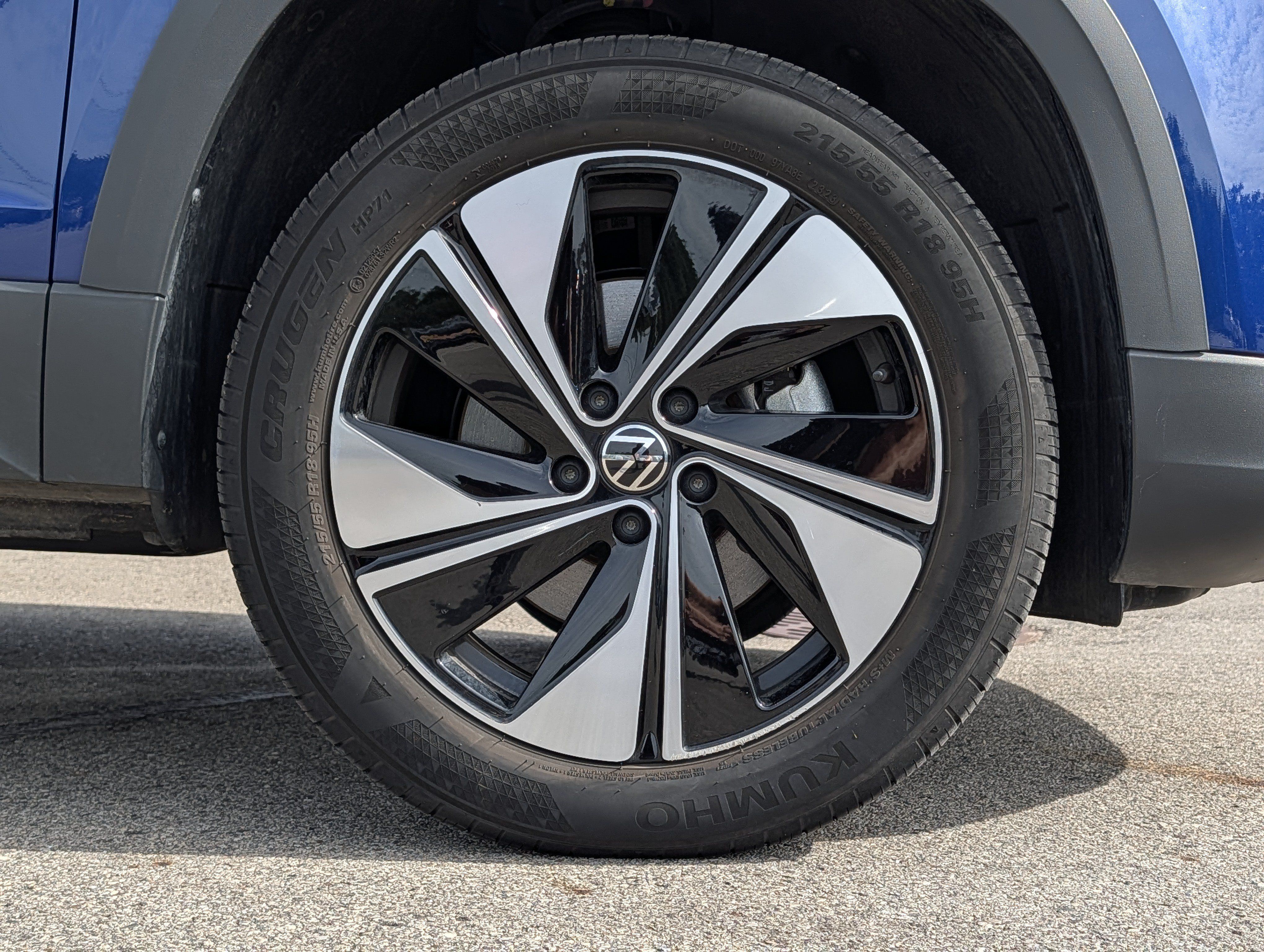 Certified 2024 Volkswagen Taos SE AWD/4WD image 11