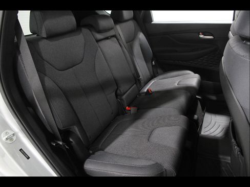 Used 2020 Hyundai Santa Fe SE AWD/4WD image 16