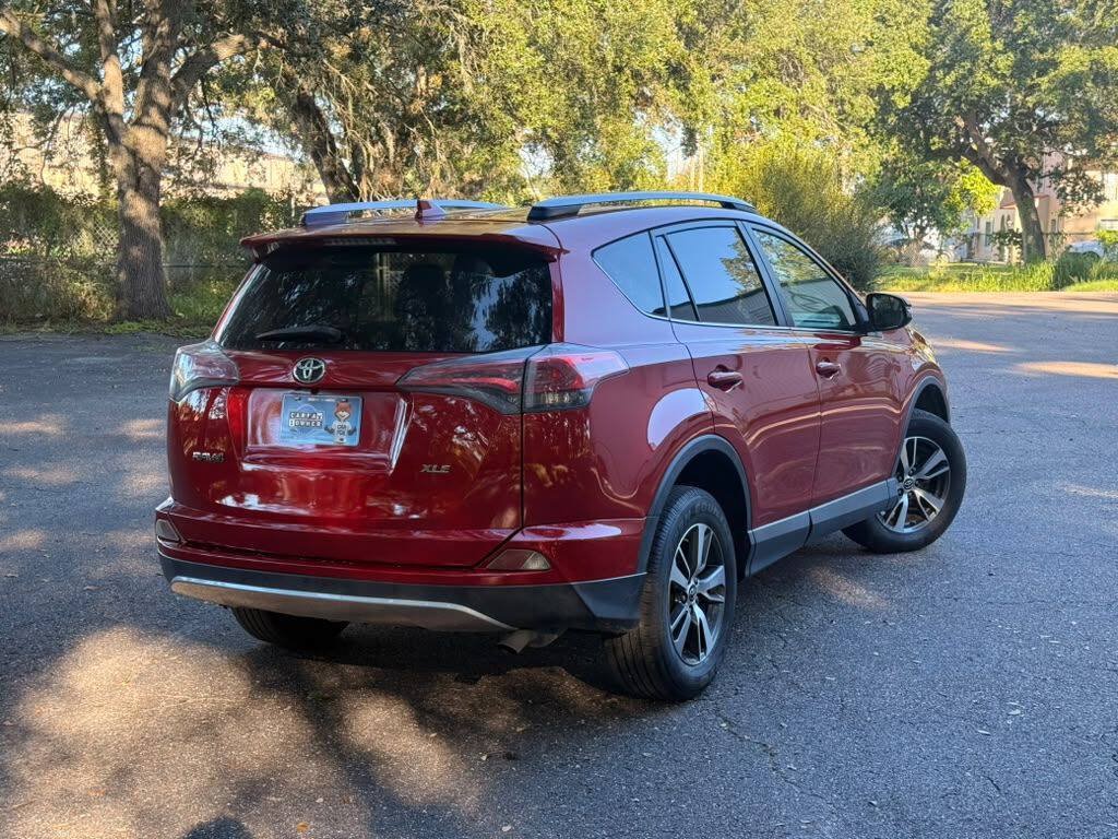 Used 2017 Toyota RAV4 XLE FWD image 5