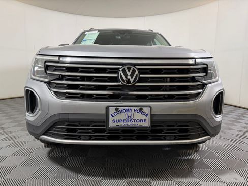 Used 2025 Volkswagen Atlas SE AWD/4WD image 5