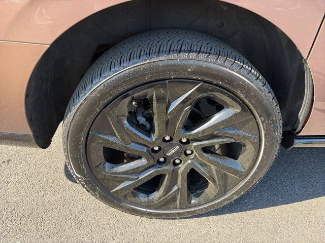 Used 2025 Lincoln Navigator L Black Label AWD/4WD image 9
