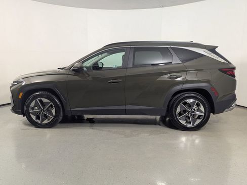 Used 2025 Hyundai Tucson SEL FWD image 4