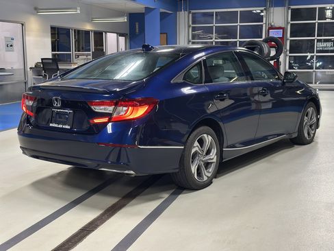 Used 2020 Honda Accord EX image 5