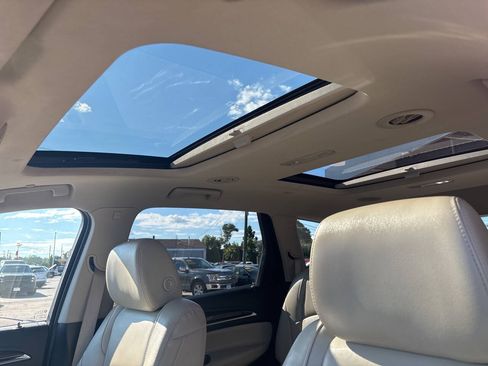 Used 2019 Buick Enclave Essence AWD/4WD image 49