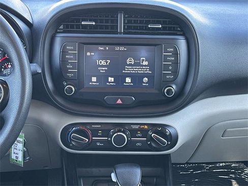 Used 2021 Kia Soul LX image 15
