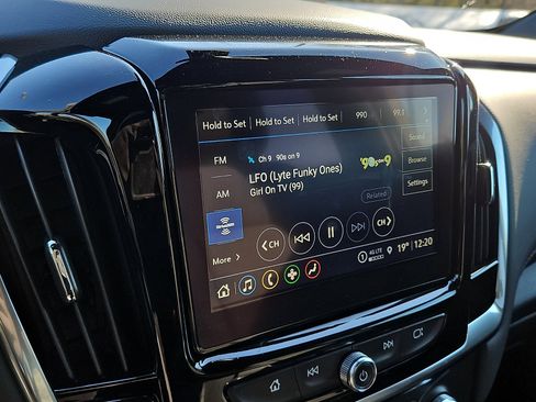 Certified 2023 Chevrolet Traverse LT image 16