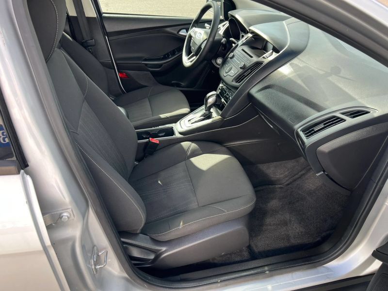 Used 2016 Ford Focus SE FWD image 8