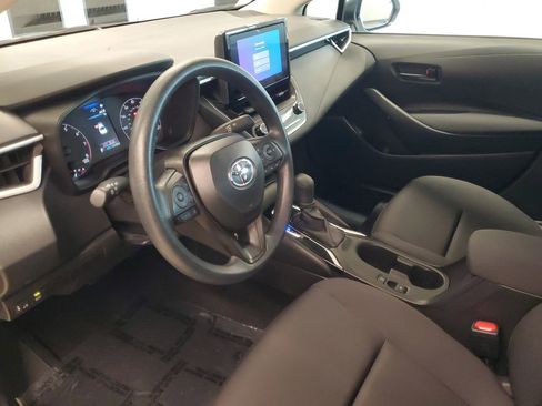 Used 2025 Toyota Corolla LE image 15