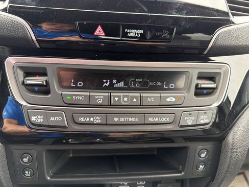Certified 2024 Honda Passport Black Edition image 28