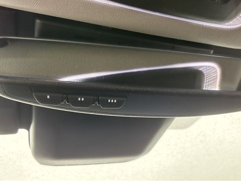 Used 2025 Toyota Prius AWD image 41