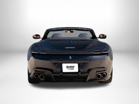 Used 2025 Ferrari Roma Spider RWD image 10