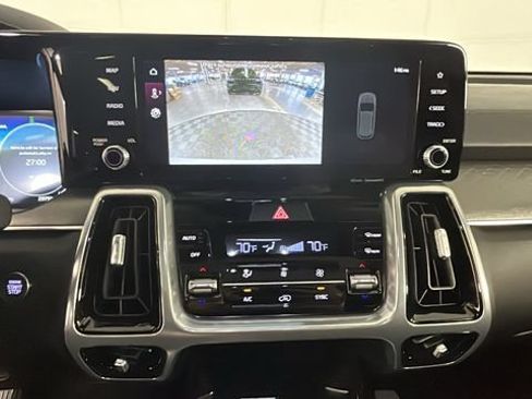 Used 2023 Kia Sorento SX AWD/4WD image 25