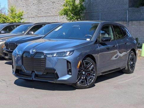 New 2026 BMW iX M70 image 1