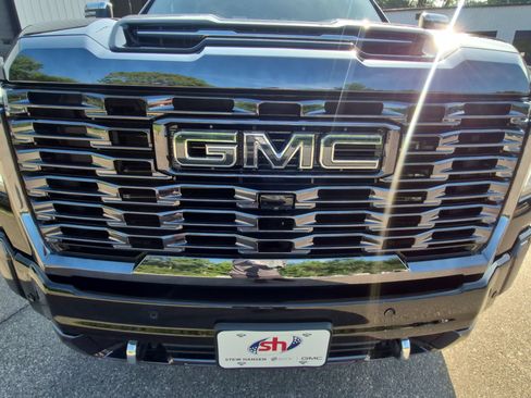 Used 2024 GMC Sierra 2500 Denali Ultimate AWD/4WD image 31