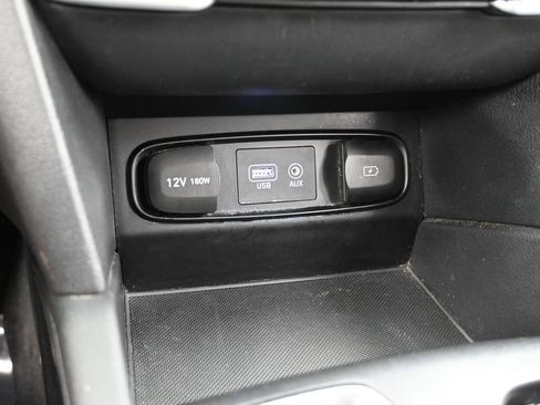 Used 2019 Hyundai Santa Fe SE w/ Cargo Package image 24