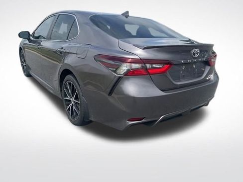 Used 2021 Toyota Camry SE w/ Cold Weather Package AWD/4WD image 7