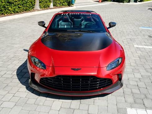 Used 2023 Aston Martin V12 Vantage Roadster image 5