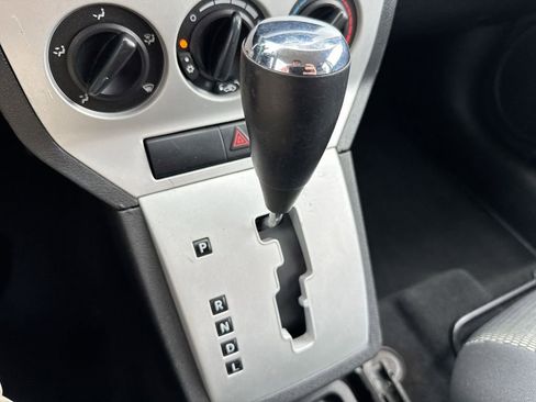 Used 2009 Dodge Caliber SXT image 16