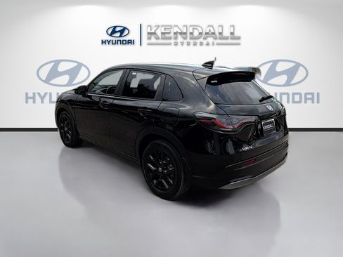 Used 2025 Honda HR-V Sport image 4