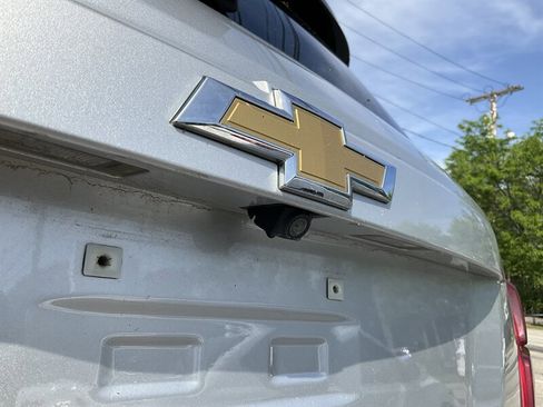 Used 2019 Chevrolet Trax LT w/ LT Convenience Package FWD image 11