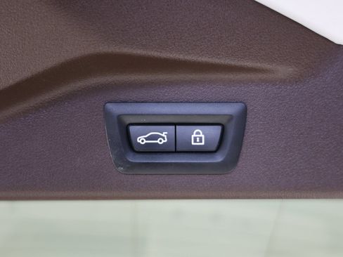 Used 2019 BMW X7 xDrive50i w/ Premium Package image 51