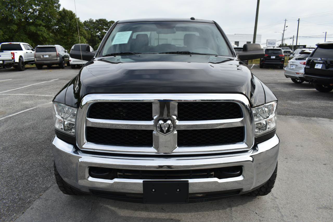 Used 2018 RAM 2500 Tradesman w/ Chrome Appearance Group AWD/4WD image 3