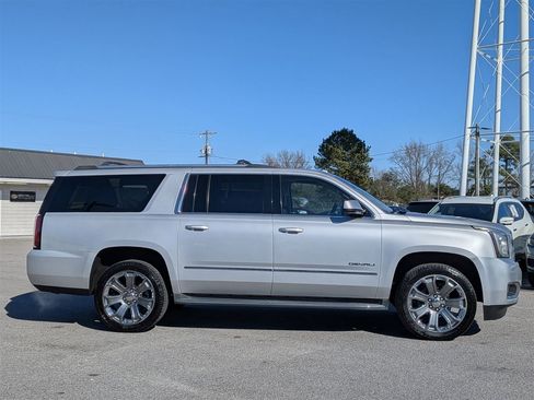 Used 2016 GMC Yukon XL Denali w/ Open Road Package image 6
