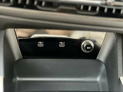 Used 2025 Audi Q6 e-tron Premium Plus w/ Premium Plus image 38