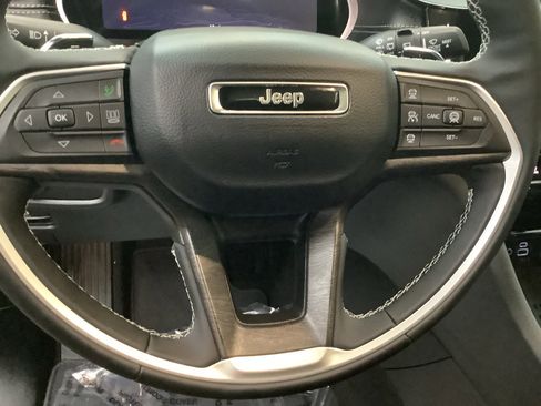 New 2026 Jeep Grand Cherokee Altitude AWD/4WD image 15